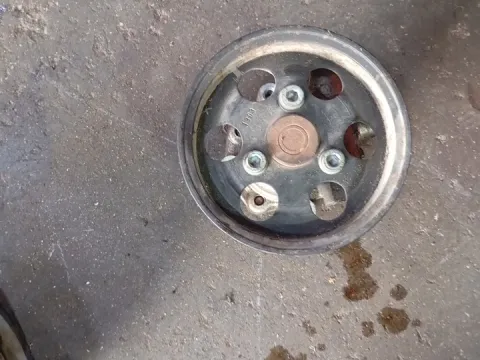 Αντλία Υδραυλικού Τιμονιού Μεταχειρισμένος 058145255E για VW PASSAT (2000 - 2005) (3B3) 1600 (ALZ) Petrol 102 