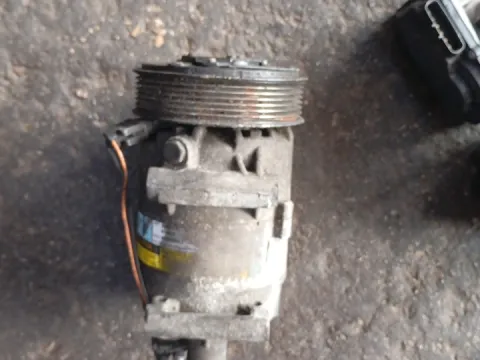 Συμπιεστής A-C (Κομπρέσορας) για RENAULT MEGANE (2002 - 2005) (LM) (KM) (EM) (CM) (BM) Hatchback - 5dr  Συμπιεστής A-C (Κομπρέσορας) για RENAULT MEGANE (2002 - 2005) (LM) (KM) (EM) (CM) (BM) Hatchback - 5dr