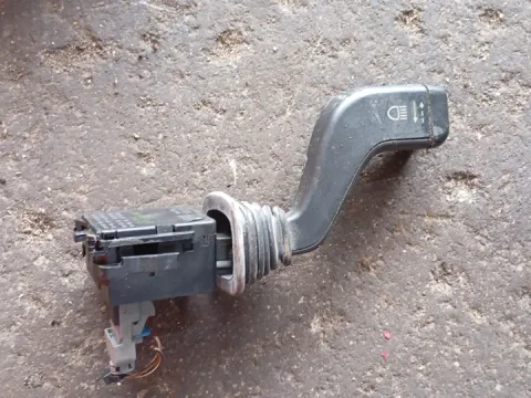 Διακόπτης Φώτων-Φλάς 09185413 για OPEL CORSA (2000 - 2004) C "ΤΕΛΑΡΟ 9" (κατω σκαλα) Διακόπτης Φώτων-Φλάς 09185413 για OPEL CORSA (2000 - 2004) C "ΤΕΛΑΡΟ 9" (κατω σκαλα)