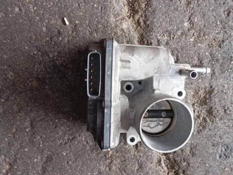 Σώμα Πεταλούδας 2203047040 για TOYOTA YARIS (2015 - 2017)  Σώμα Πεταλούδας 2203047040 για TOYOTA YARIS (2015 - 2017)
