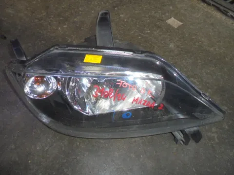 Φανάρι Εμπρός Δεξί (Σπασμένη Βάση) για MAZDA 2 (2003 - 2005) (DY)  Φανάρι Εμπρός Δεξί (Σπασμένη Βάση) για MAZDA 2 (2003 - 2005) (DY)