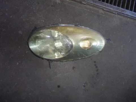 Φανάρι Εμπρός Αριστερό (Σπασμένη Βάση) για NISSAN MICRA (2005 - 2011) (K12)  Φανάρι Εμπρός Αριστερό (Σπασμένη Βάση) για NISSAN MICRA (2005 - 2011) (K12)