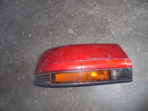 Φανάρι Πίσω Αριστερό (Ελαττωματικό) για TOYOTA COROLLA (1987 - 1992) (EE90) Liftback - 5dr  Φανάρι Πίσω Αριστερό (Ελαττωματικό) για TOYOTA COROLLA (1987 - 1992) (EE90) Liftback - 5dr