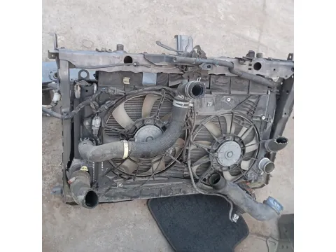 Μούρη (με καπό και φτερά) για TOYOTA VERSO (2009 - ) *Γ* -  Μούρη (με καπό και φτερά) για TOYOTA VERSO (2009 - ) *Γ* -