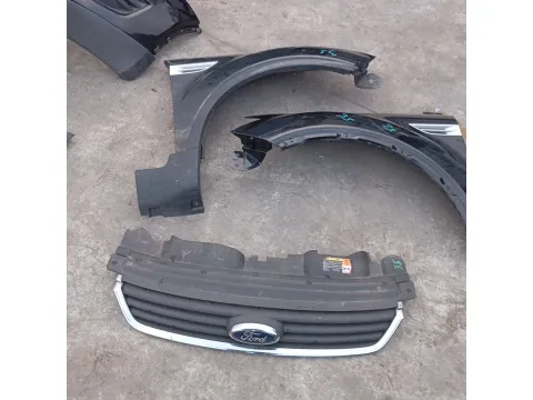 Μούρη (με καπό και φτερά) για FORD KUGA (2008 - 2012) *Γ* -  Μούρη (με καπό και φτερά) για FORD KUGA (2008 - 2012) *Γ* -