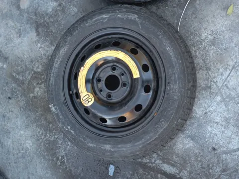 Ρεζέρβα 135/80R14 PIRELLI  για FIAT GRANDE PUNTO (2005 - 2008) (199) Hatchback - 5dr *ΔΒ* Ρεζέρβα 135/80R14 PIRELLI  για FIAT GRANDE PUNTO (2005 - 2008) (199) Hatchback - 5dr *ΔΒ*