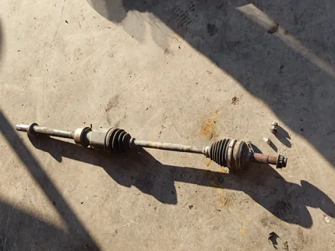 Ημιαξόνιο Εμπρός Δεξί Αυτόματο για TOYOTA IQ (2009 - ) (AJ1)  Ημιαξόνιο Εμπρός Δεξί Αυτόματο για TOYOTA IQ (2009 - ) (AJ1)