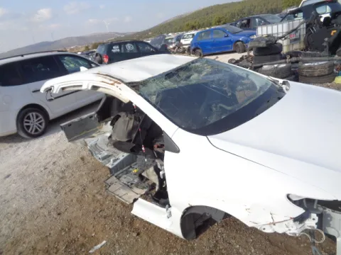 Τροπέτο Αμάξι Κουφάρι για TOYOTA AURIS (2013 - 2015) , (2016 - ) *ΔΒ* Τροπέτο Αμάξι Κουφάρι για TOYOTA AURIS (2013 - 2015) , (2016 - ) *ΔΒ*
