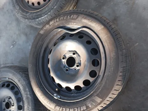 Ζαντολάστιχο Εμπρός 1ΤΕΜ 1τεμ Χτυπημένη για Michelin  165/65R15 *3123* για RENAULT TWINGO (2016 - ) Hatchback - 5dr  Ζαντολάστιχο Εμπρός 1ΤΕΜ 1τεμ Χτυπημένη για Michelin  165/65R15 *3123* για RENAULT TWINGO (2016 - ) Hatchback - 5dr