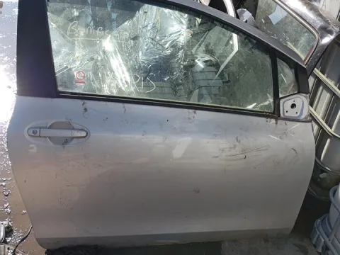 Πόρτα Δεξιά Δίπορτη για TOYOTA YARIS (2006 - 2009) (KL9) Hatchback - 3dr *Ε* Πόρτα Δεξιά Δίπορτη για TOYOTA YARIS (2006 - 2009) (KL9) Hatchback - 3dr *Ε*