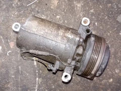 Συμπιεστής A-C (Κομπρέσορας) 8390646 για BMW 3 Series (1999 - 2003) (E46)  Συμπιεστής A-C (Κομπρέσορας) 8390646 για BMW 3 Series (1999 - 2003) (E46)