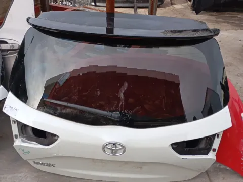 Πορτ-Μπαγκάζ για TOYOTA YARIS (2017 - 2020)  Πορτ-Μπαγκάζ για TOYOTA YARIS (2017 - 2020)