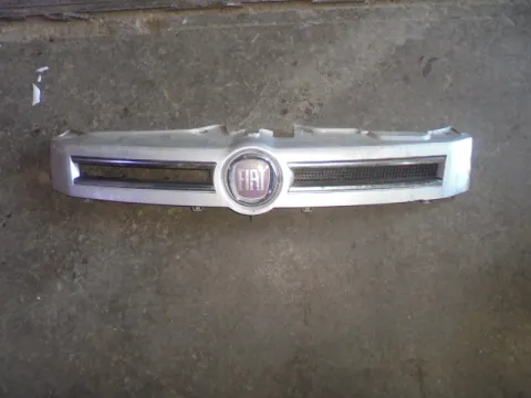 Μάσκα (Ελαττωματική) για FIAT PANDA (2004 - 2009 ) (169)  Μάσκα (Ελαττωματική) για FIAT PANDA (2004 - 2009 ) (169)