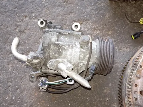 Συμπιεστής A-C (Κομπρέσορας) για TOYOTA COROLLA (2002 - 2004) (E120) 1400 4ZZ-FE Petrol 97 VVT-i  Συμπιεστής A-C (Κομπρέσορας) για TOYOTA COROLLA (2002 - 2004) (E120) 1400 4ZZ-FE Petrol 97 VVT-i