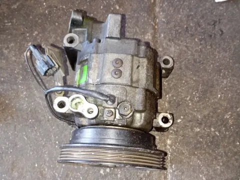 Συμπιεστής A-C (Κομπρέσορας) για NISSAN ALMERA (1995 - 1998) (N15)  Συμπιεστής A-C (Κομπρέσορας) για NISSAN ALMERA (1995 - 1998) (N15)