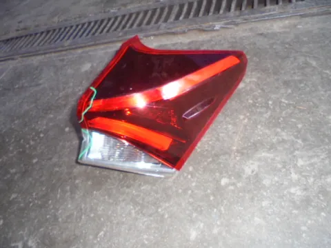 Φανάρι Πίσω Δεξί LED (Ελαττωματικό) για TOYOTA AURIS (2016 - )  Φανάρι Πίσω Δεξί LED (Ελαττωματικό) για TOYOTA AURIS (2016 - )