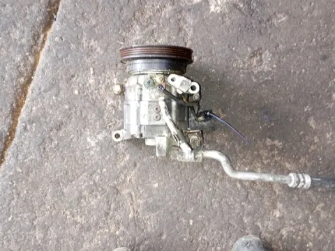 Συμπιεστής A-C (Κομπρέσορας) για NISSAN ALMERA (1995 - 1998) (N15)  Συμπιεστής A-C (Κομπρέσορας) για NISSAN ALMERA (1995 - 1998) (N15)