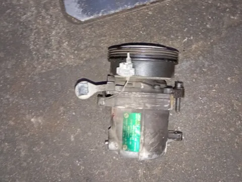 Συμπιεστής A-C (Κομπρέσορας) για BMW 3 Series (1990 - 1995) (E36) 1600 (M 43 B16) Petrol 102 316 i  Συμπιεστής A-C (Κομπρέσορας) για BMW 3 Series (1990 - 1995) (E36) 1600 (M 43 B16) Petrol 102 316 i