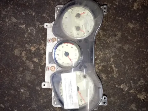 Κοντέρ για TOYOTA RAV-4 (2004 - 2005) (XA20)  Κοντέρ για TOYOTA RAV-4 (2004 - 2005) (XA20)