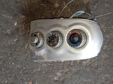 Όργανα Ταμπλό Χειριστήρια Καλοριφέρ 554060D190 για TOYOTA YARIS (2009 - 2012) (XP90)  Όργανα Ταμπλό Χειριστήρια Καλοριφέρ 554060D190 για TOYOTA YARIS (2009 - 2012) (XP90)