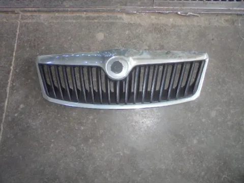 Μάσκα (Όχι Πολύ Καθαρή) για SKODA OCTAVIA (2008 - 2013) 5 (1Z3-5)  Μάσκα (Όχι Πολύ Καθαρή) για SKODA OCTAVIA (2008 - 2013) 5 (1Z3-5)