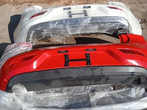 Προφυλακτήρας Πίσω Με Parktronic για VOLVO V40 (2013 - )  Προφυλακτήρας Πίσω Με Parktronic για VOLVO V40 (2013 - )