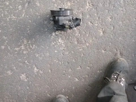 Αντλία Υδραυλικού Τιμονιού Μεταχειρισμένος για FORD FIESTA (2002 - 2005) Mk5a (JD) Hatchback - 3dr 