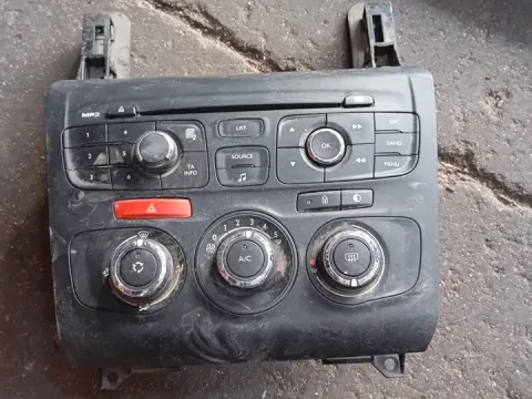 Χειριστήρια Καλοριφέρ 9666395977 για CITROEN C4 (2012- 2015) ( ) Hatchback - 5dr  Χειριστήρια Καλοριφέρ 9666395977 για CITROEN C4 (2012- 2015) ( ) Hatchback - 5dr