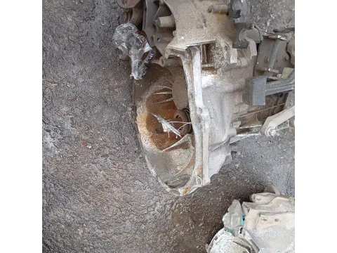 Κιβώτιο Ταχυτήτων (Σασμάν) Χειροκίνητο 3M5R7F096YF για FORD FOCUS (2008 - 2010) Mk2b (DA3 - C307) 1600 (G8DD) Diesel 109 TDCi *ΝΕΑ ΓΕΝΙΑ* ΠΑΛΕΤΑ *18* 303750  -  Κιβώτιο Ταχυτήτων (Σασμάν) Χειροκίνητο 3M5R7F096YF για FORD FOCUS (2008 - 2010) Mk2b (DA3 - C307) 1600 (G8DD) Diesel 109 TDCi *ΝΕΑ ΓΕΝΙΑ* ΠΑΛΕΤΑ *18* 303750  -