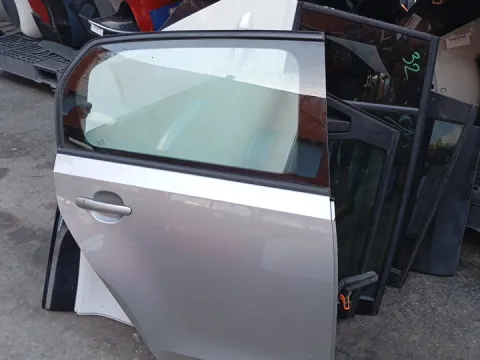 Πόρτα Πίσω Δεξιά για VW UP (2013 - 2015) , SKODA CITIGO (2012 - ) ( ) , SEAT Mii (2013 - )  Πόρτα Πίσω Δεξιά για VW UP (2013 - 2015) , SKODA CITIGO (2012 - ) ( ) , SEAT Mii (2013 - )