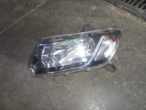 Φανάρι Εμπρός Αριστερό για DACIA SANDERO (2013 - 2016) , LOGAN (2014 - 2019 ) II (F  Φανάρι Εμπρός Αριστερό για DACIA SANDERO (2013 - 2016) , LOGAN (2014 - 2019 ) II (F