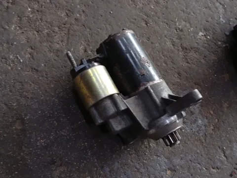 Μίζα 1005821879 για VW GOLF (1998 - 2004) Mk4 (1J1) 1400 (AHW)(AKQ)(APE)(AXP)(BCA) Pet 75 16valve  Μίζα 1005821879 για VW GOLF (1998 - 2004) Mk4 (1J1) 1400 (AHW)(AKQ)(APE)(AXP)(BCA) Pet 75 16valve