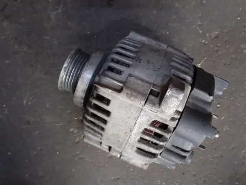 Δυναμό - Εναλλάκτης για RENAULT MEGANE (2002 - 2005) (LM) (KM) (EM) (CM)  Δυναμό - Εναλλάκτης για RENAULT MEGANE (2002 - 2005) (LM) (KM) (EM) (CM)