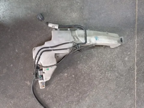Δοχείο Υαλοκαθαριστήρων Με Μοτέρ για FORD FOCUS (2008 - 2010) Mk2b (DA3 - C307) Hatchback - 3dr , Hatchback - 5dr  Δοχείο Υαλοκαθαριστήρων Με Μοτέρ για FORD FOCUS (2008 - 2010) Mk2b (DA3 - C307) Hatchback - 3dr , Hatchback - 5dr