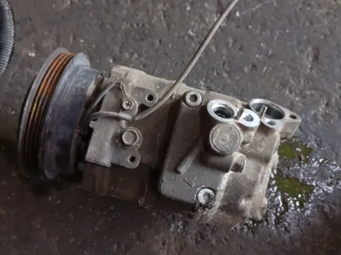 Συμπιεστής A-C (Κομπρέσορας) για AUDI A4 (1999 - 2001) (8D)  Συμπιεστής A-C (Κομπρέσορας) για AUDI A4 (1999 - 2001) (8D)
