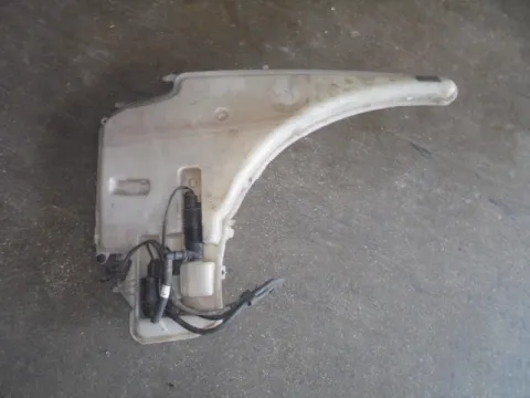 Δοχείο Υαλοκαθαριστήρων Με Μοτέρ για BMW 3 Series (2005 - 2008) (E90-1-2-3) (E90) Sedan - 4dr  Δοχείο Υαλοκαθαριστήρων Με Μοτέρ για BMW 3 Series (2005 - 2008) (E90-1-2-3) (E90) Sedan - 4dr