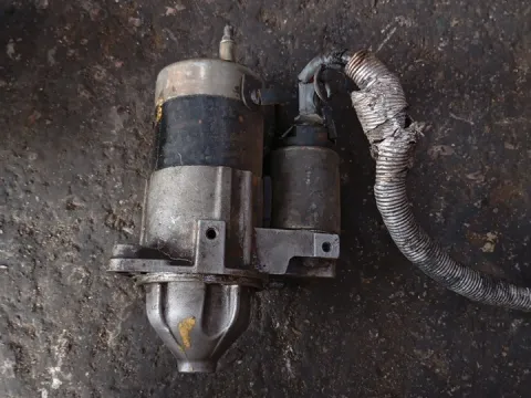 Μίζα για HYUNDAI H-1 STAREX (2001 - 2007) 2400 petrol 145 16 valve  Μίζα για HYUNDAI H-1 STAREX (2001 - 2007) 2400 petrol 145 16 valve