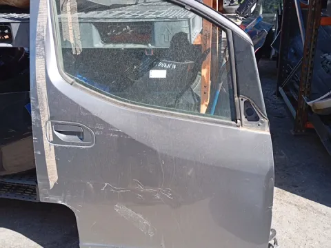 Πόρτα Εμπρός Δεξιά (Λίγο χτυπημένη) για NISSAN NV200-EVALIA (2010 - ) *Γ* Πόρτα Εμπρός Δεξιά (Λίγο χτυπημένη) για NISSAN NV200-EVALIA (2010 - ) *Γ*