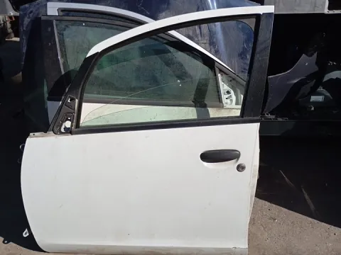 Πόρτα Εμπρός Αριστερή για MITSUBISHI COLT (2008 - ) (JZ3) *Ε* Πόρτα Εμπρός Αριστερή για MITSUBISHI COLT (2008 - ) (JZ3) *Ε*