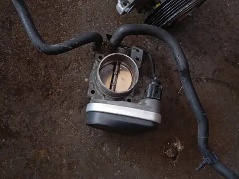 Σώμα Πεταλούδας 06F133062 για VW PASSAT (2005 - 2011) (3C2) 2000 (BLR) Petrol 150 FSI ΤΕΛΑΡΟ 69"(πισω σκαλα) Σώμα Πεταλούδας 06F133062 για VW PASSAT (2005 - 2011) (3C2) 2000 (BLR) Petrol 150 FSI ΤΕΛΑΡΟ 69"(πισω σκαλα)