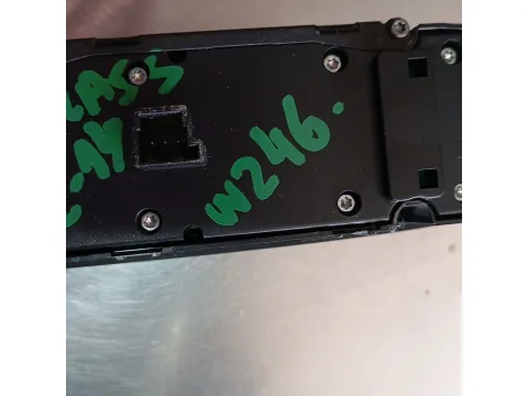 Διακόπτης Παραθύρων Κεντρικός Αριστερής 4πλός 3PIN ( A1669054400 ) για MERCEDES B - CLASS (2012 - 2014) (W246) Hatchback - 5dr  -  Διακόπτης Παραθύρων Κεντρικός Αριστερής 4πλός 3PIN ( A1669054400 ) για MERCEDES B - CLASS (2012 - 2014) (W246) Hatchback - 5dr  -