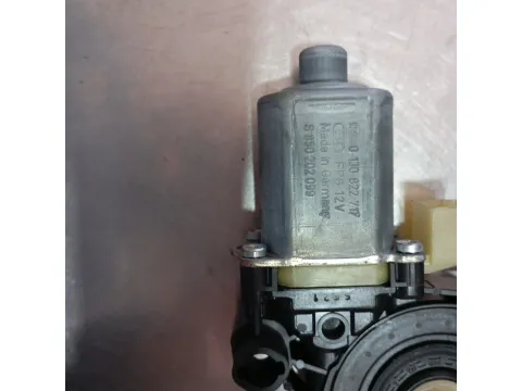 Μοτέρ Γρύλου  Εμπρός Αριστερό  5Q4959593B για SKODA OCTAVIA (2014 - 2017) Hatchback - 5dr , (2017 - 2019)  -  Μοτέρ Γρύλου  Εμπρός Αριστερό  5Q4959593B για SKODA OCTAVIA (2014 - 2017) Hatchback - 5dr , (2017 - 2019)  -