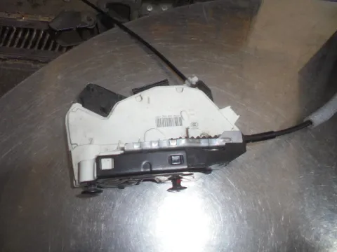 Ηλεκτρομαγνητική Κλειδαριά Πίσω Δεξιά 7PIN 81788C8500 για VW GOLF (2013 - 2016) Mk7 (5G) Hatchback - 5dr  Ηλεκτρομαγνητική Κλειδαριά Πίσω Δεξιά 7PIN 81788C8500 για VW GOLF (2013 - 2016) Mk7 (5G) Hatchback - 5dr