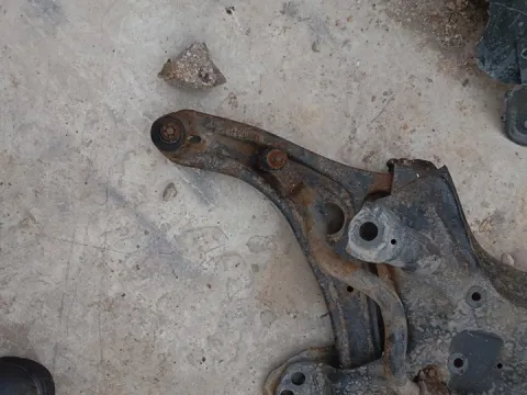 Ψαλίδι Εμπρός Αριστερό για TOYOTA YARIS (1999 - 2002) (XP10) 1000 1SZ-FE petrol 68 SCP10 *ΔΒ* Ψαλίδι Εμπρός Αριστερό για TOYOTA YARIS (1999 - 2002) (XP10) 1000 1SZ-FE petrol 68 SCP10 *ΔΒ*