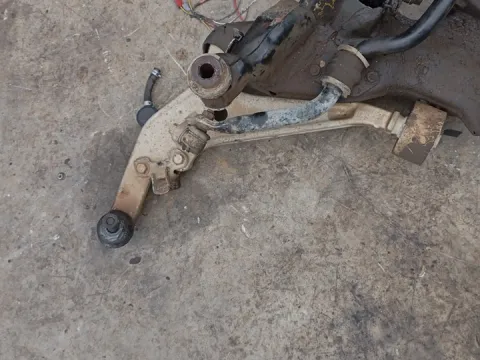 Ψαλίδι Εμπρός Αριστερό για NISSAN X-TRAIL (2003 - 2007) (T30) 2000 (QR20DE) petrol 140 4WD 4*4 *ΔΒ* Ψαλίδι Εμπρός Αριστερό για NISSAN X-TRAIL (2003 - 2007) (T30) 2000 (QR20DE) petrol 140 4WD 4*4 *ΔΒ*