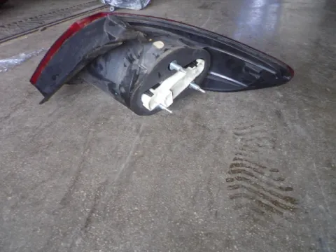 Φανάρι Πίσω Αριστερό Ραγισμένο για VW PASSAT CC (2008 - 2013) Sedan - 4dr  - 