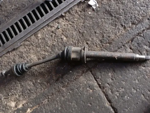 Ημιαξόνιο Εμπρός Δεξί για FORD FIESTA (1999 - 2002) Mk4b  Ημιαξόνιο Εμπρός Δεξί για FORD FIESTA (1999 - 2002) Mk4b