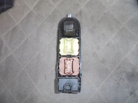 Διακόπτης Παραθύρων Κεντρικός Αριστερής 4πλός 10+7+7+3pin  για RENAULT CLIO (2013 - 2016) Hatchback - 5dr  - 