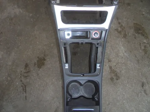 Υποβραχιόνιο(Τεμπέλης) Ελαττωματικό για VW PASSAT CC (2008 - 2013) Sedan - 4dr *Γ* -  Υποβραχιόνιο(Τεμπέλης) Ελαττωματικό για VW PASSAT CC (2008 - 2013) Sedan - 4dr *Γ* -
