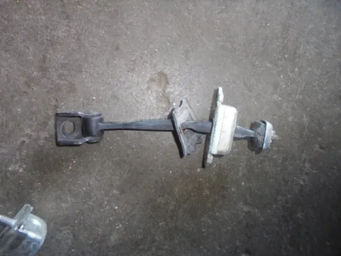 Στόπ Πόρτας Εμπρός Δεξιό για SKODA OCTAVIA (2004 - 2008) 5 (1Z3-5) Hatchback - 5dr  Στόπ Πόρτας Εμπρός Δεξιό για SKODA OCTAVIA (2004 - 2008) 5 (1Z3-5) Hatchback - 5dr